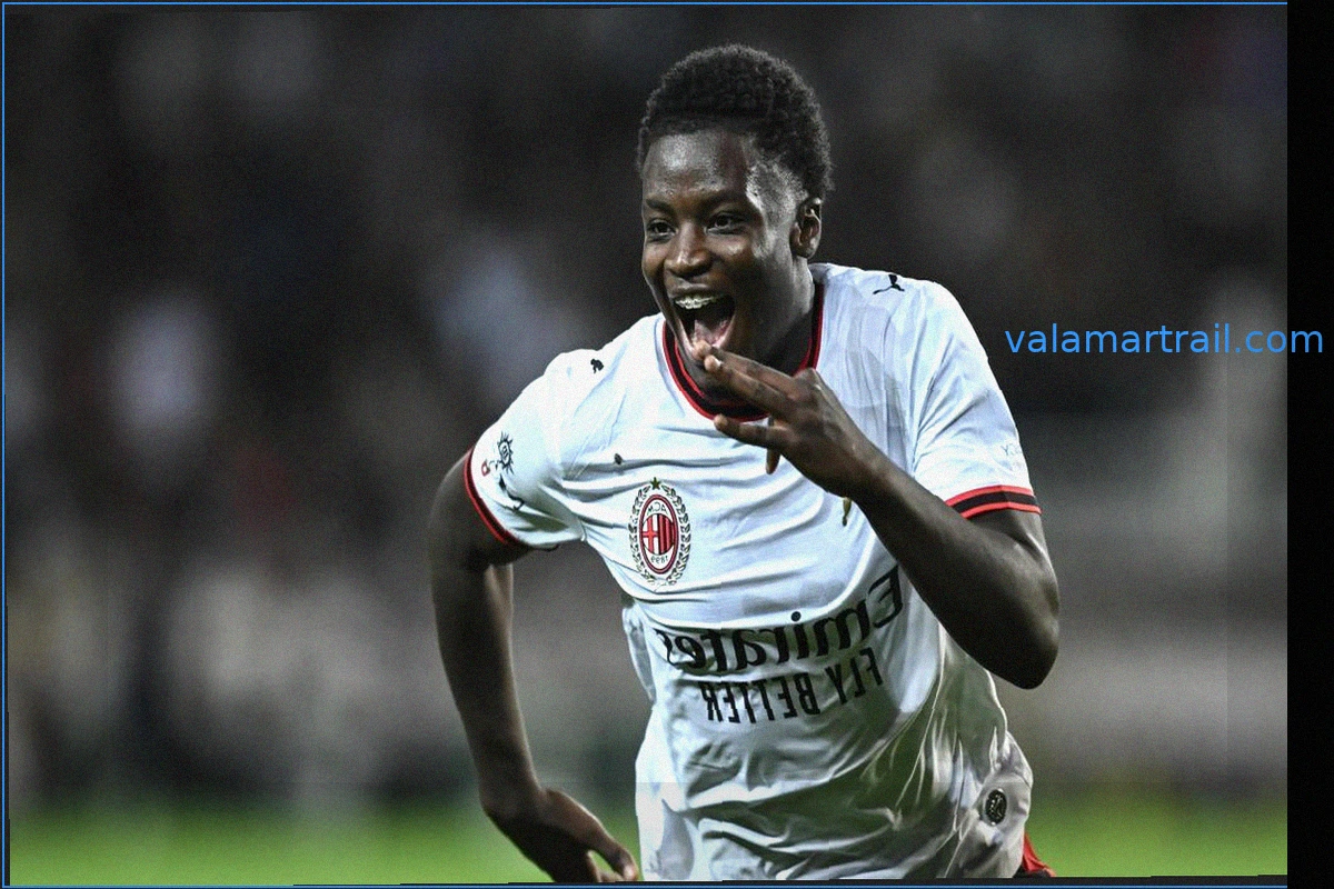 Cissè celebra la victoria del Milan y dedica su gol a su familia