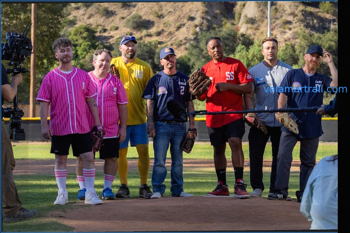Elenco de ‘The Sandlot’ se Reúne para la Serie de Comedia ‘Dugout Dads’, Chris Paul se Une como Productor Ejecutivo